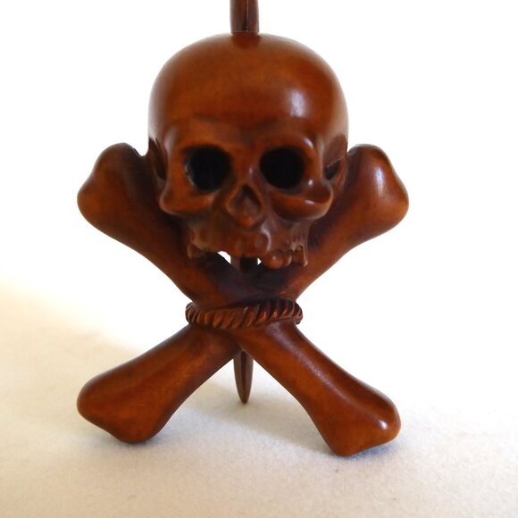 VINTAGE SIGNED JAPAN JAPANESE HAND CARVED WOOD NETSUKE SKULL SWORD - Picture 10 of 14